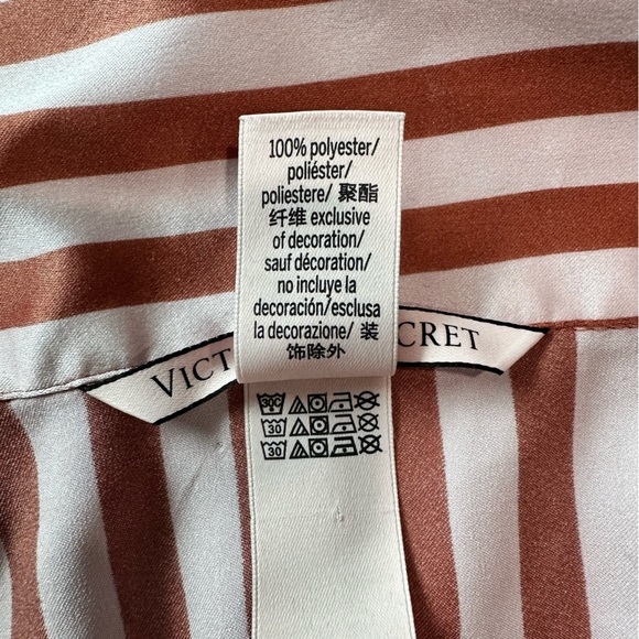 Victoria’s Secret Long Sleeve Sleep Shirt Size Small Red and Pink Striped - Picture 9 of 9
